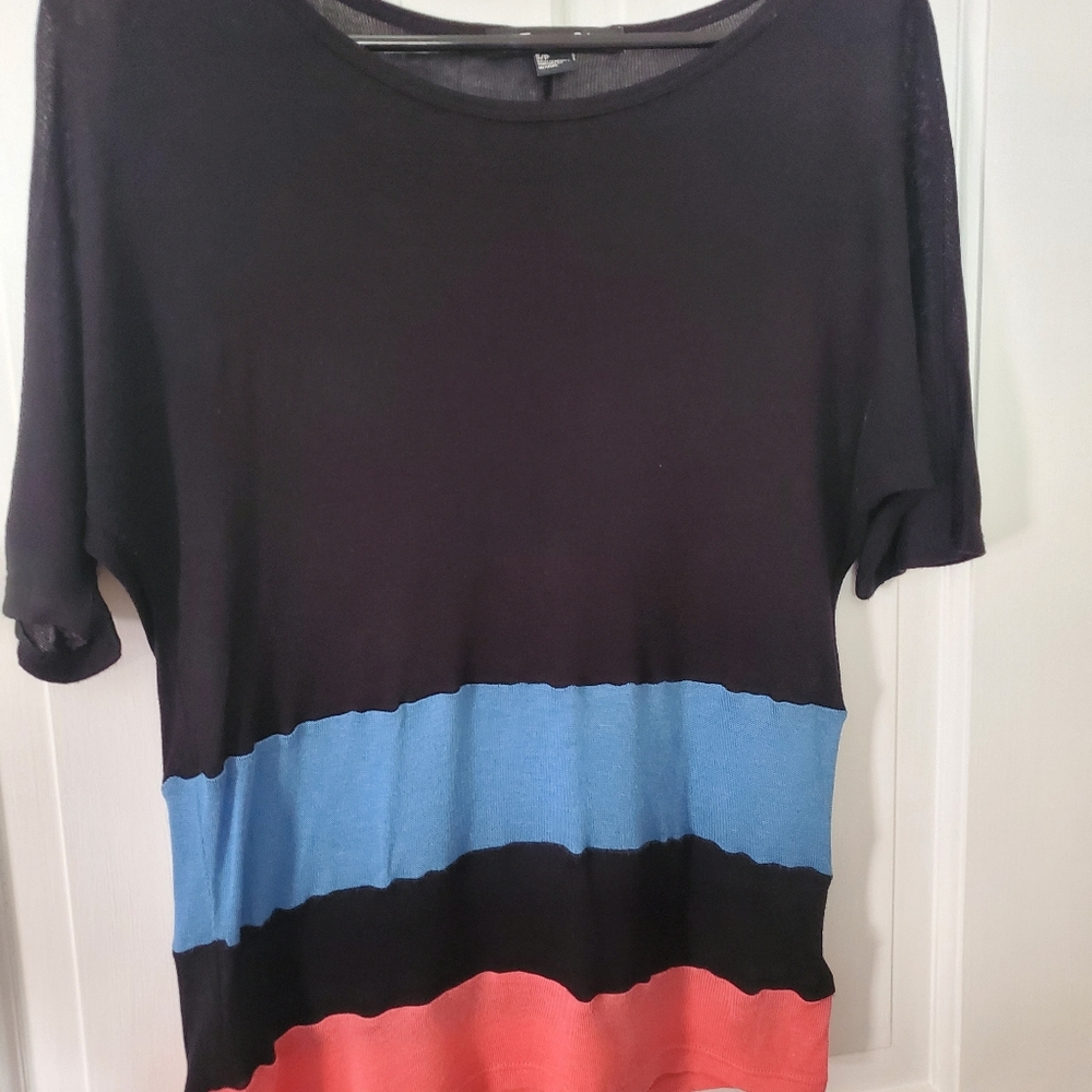 Forever 21 Woman's Top